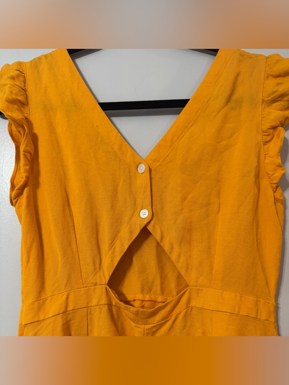 LOFT Linen Blend Mustard Yellow Midi Dress Sz 6 Ruffle Sleeve V-Neck w/ pockets! - Picture 4 of 10
